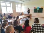На базе школы с 18 июня работает оздоровительный лагерь "Солнышко", в котором проходят разные мероприятия: